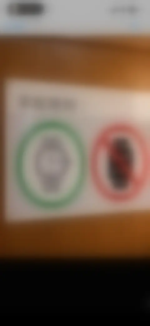 Locked screen preview