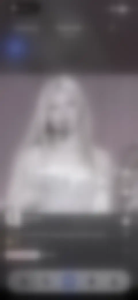 Locked screen preview