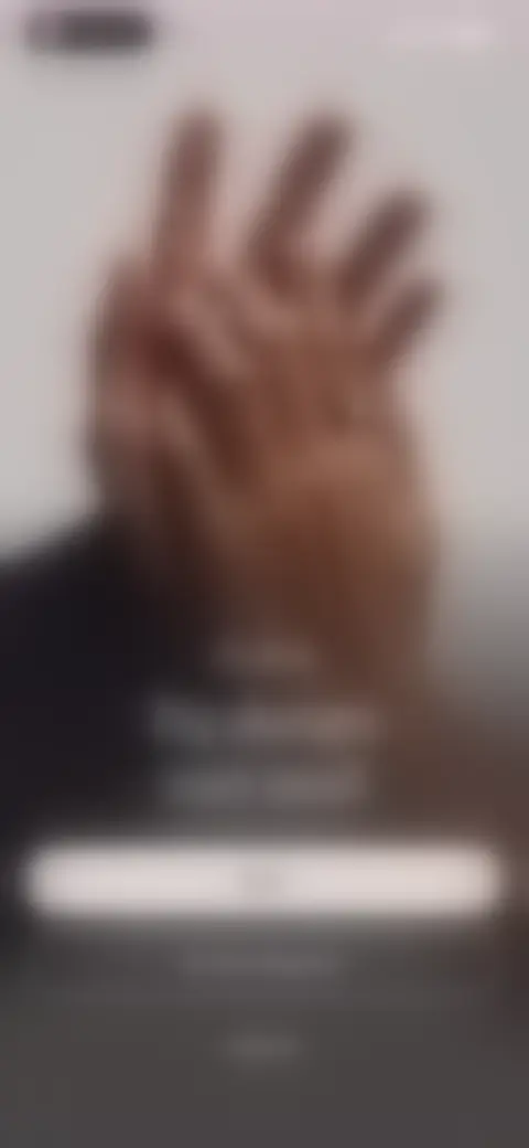 Locked screen preview